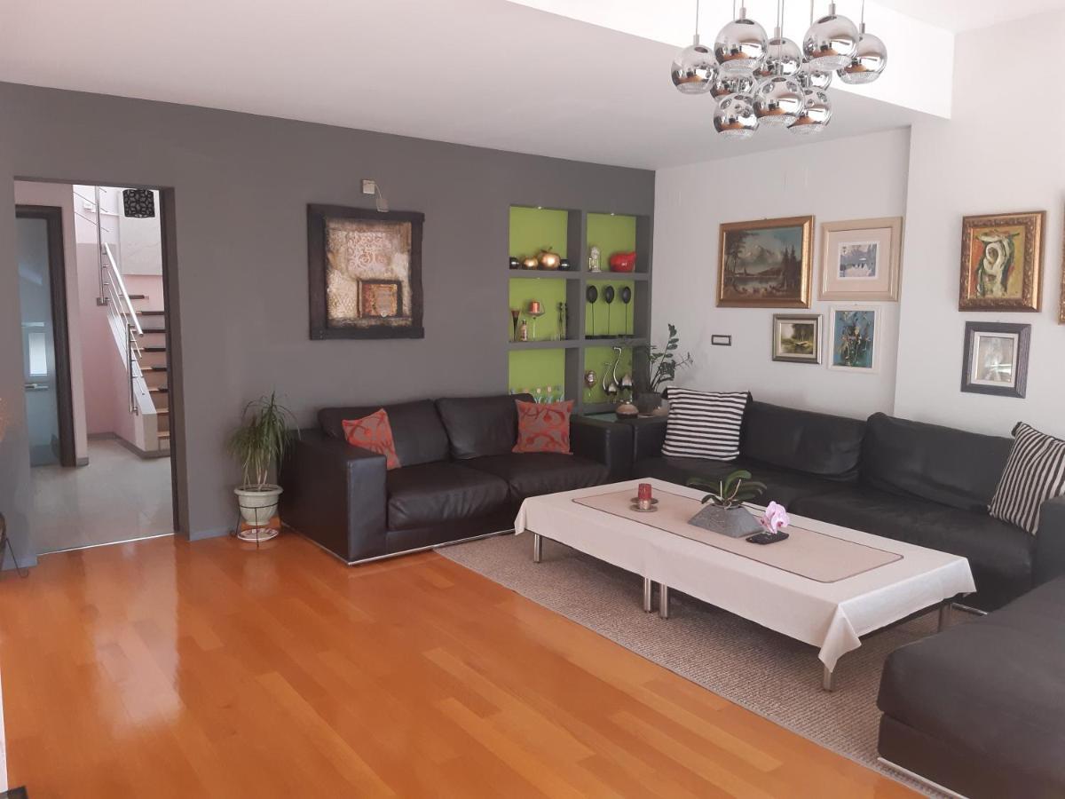 Apartments In Villa Azra Rijeka Exteriér fotografie