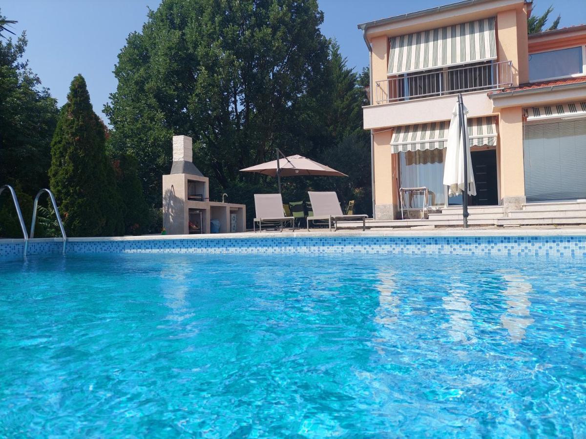 Apartments In Villa Azra Rijeka Exteriér fotografie