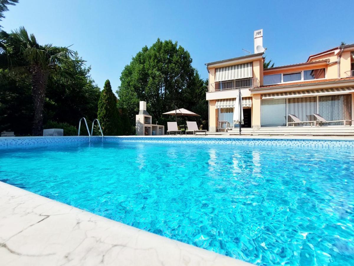 Apartments In Villa Azra Rijeka Exteriér fotografie