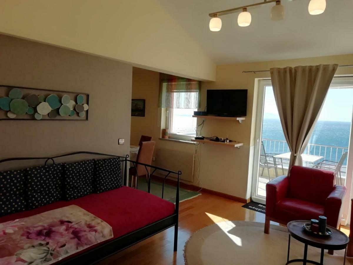 Apartments In Villa Azra Rijeka Exteriér fotografie