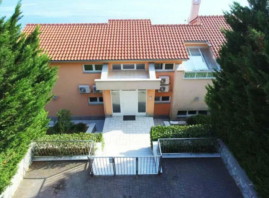Apartments In Villa Azra Rijeka Exteriér fotografie