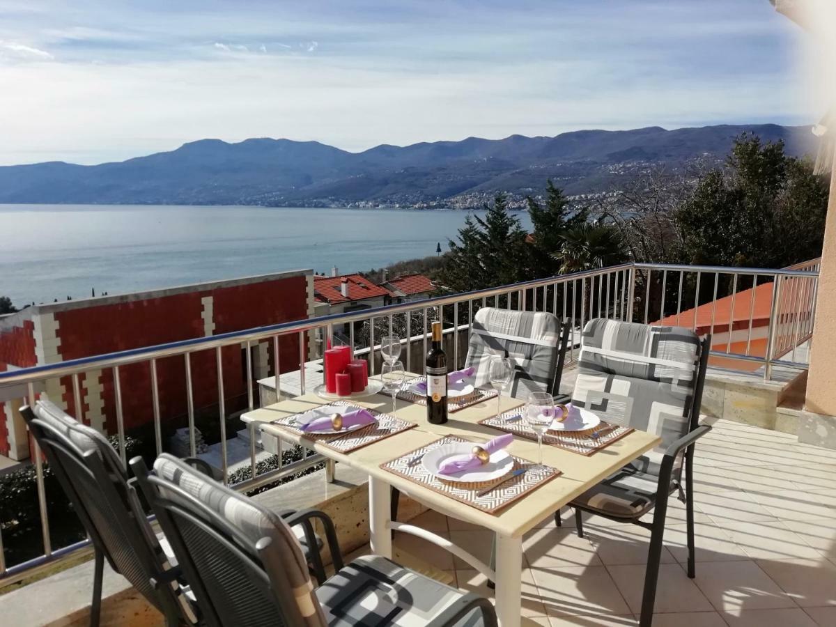 Apartments In Villa Azra Rijeka Exteriér fotografie